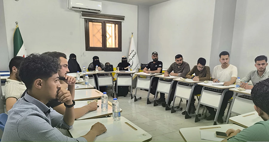جامعة الرواد تنظّم ورشة تدريبية حول دور العمل التطوعي في مواجهة التحديات المجتمعية