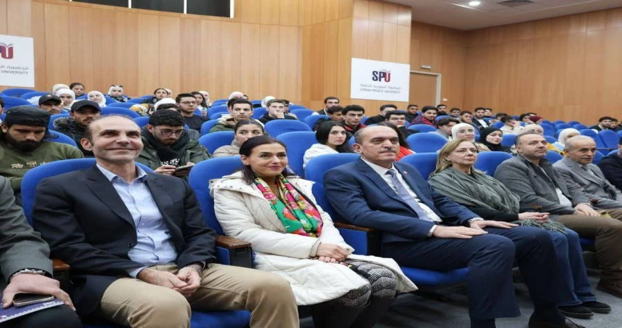 تنظيم لقاء للطلبة المستجدين -كلية العلوم الإدارية :