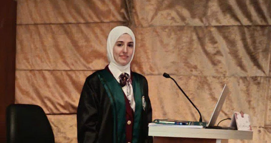 جامعة حمص تمنح درجة الماجستير للباحثة ريم عبدالرحمن الزيتون