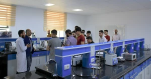جامعة المعارف تستضيف طلاب مدرسة العبقري في زيارة علمية لتعزيز الوعي بالعلوم التطبيقية