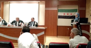 منح الباحثة آية الحميدي درجة الماجستير في فيزياء المادة الكثيفة