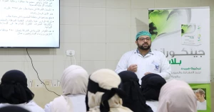 طلاب كلية الصيدلة يزورون معمل الرازي للأدوية لتعزيز فهمهم لصناعة الدواء