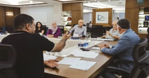 مجلس جامعة المنارة يعقد اجتماعه الدوري لمناقشة قضايا أكاديمية وطلابية هامة