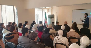 من الدراسة إلى سوق العمل: الذكاء الاصطناعي بين النظرية والتطبيق