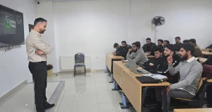 ندوة تخصصية في جامعة المعارف حول التدويل والعمل الحر