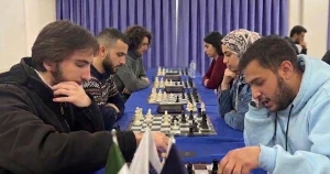الجامعة العربية الدولية تتوج الفائزين ببطولة الشطرنج