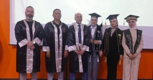 طلبة كلية العلوم الإدارية والمالية في جامعة اليرموك الخاصة يناقشون مشاريع تخرجهم
